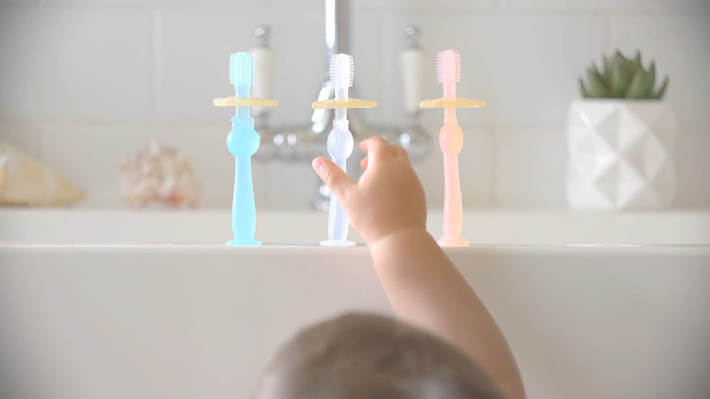 360° Silicone Baby Toothbrush Teether Gift - Detail view