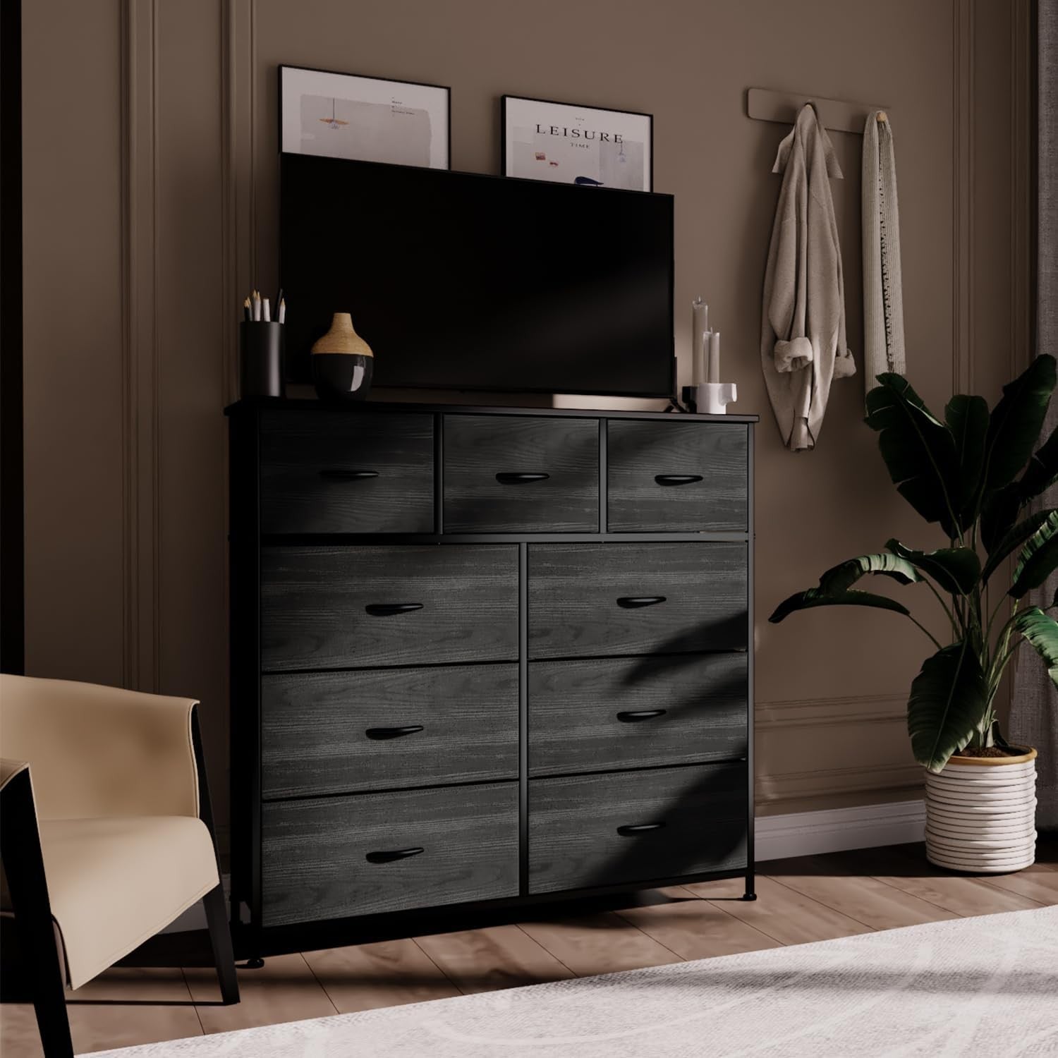 Chest of Drawers Dresser for Bedroom - Detail view