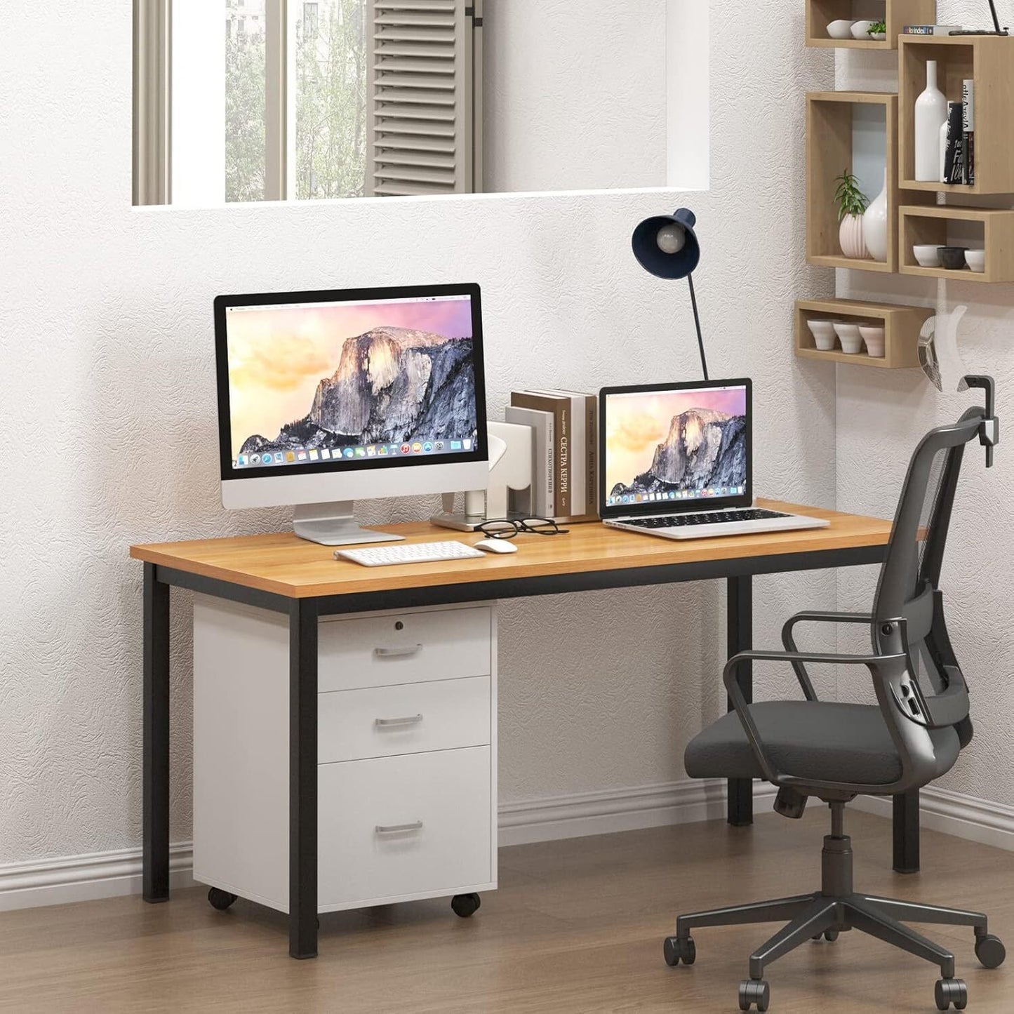 55 inches Computer Desk PC Desk - Detail view
